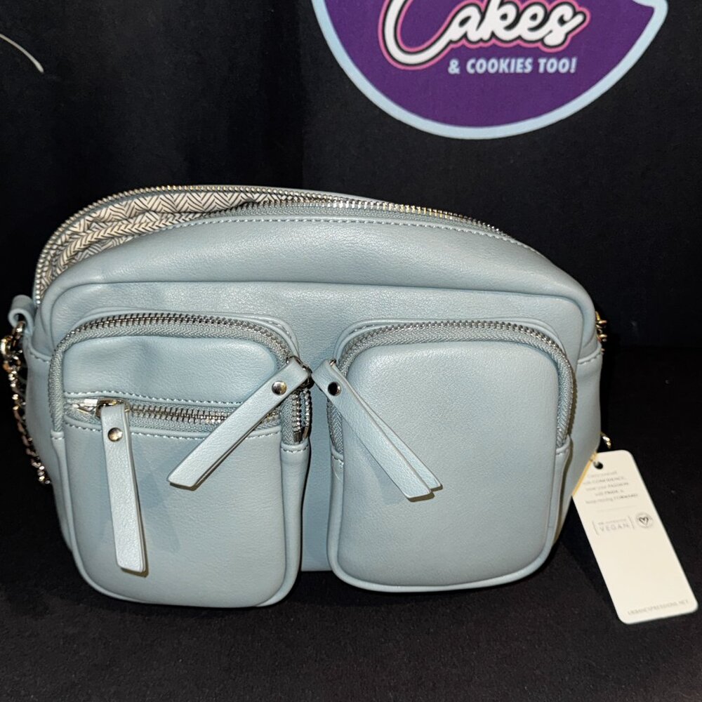 Straight From the Closet Urban Expressions Crossbody Bag